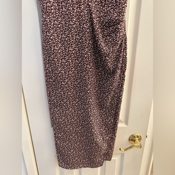 Abercrombie burgundy floral midi dress with side slit - Picture 5 of 8